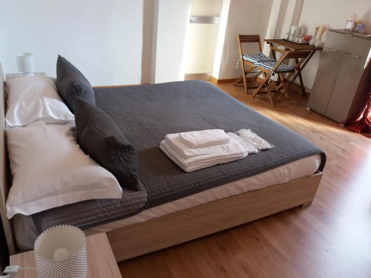 B&B Knightsbridge San Giorgio di Piano 0*,  Italia